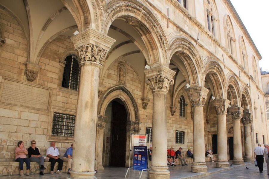 Dubrovnik: Cable Car, Walking Tour and City Walls Combo - FAQ