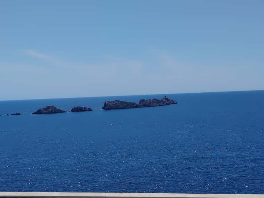 Dubrovnik: City Hop On Hop Off Bus with 3 Tour Options - L Tour Breakdown: Old Town Landmarks and the Lapad Side