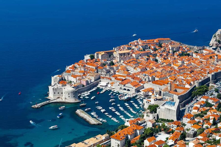 Dubrovnik: City Hop On Hop Off Bus with 3 Tour Options - Guides, Audio, and How the Tour Feels On Board