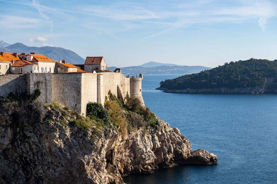 Dubrovnik: City Walls, Old Town Walking Tour & Adriatic View - City Walls for about 80 minutes, plus the ticket reality