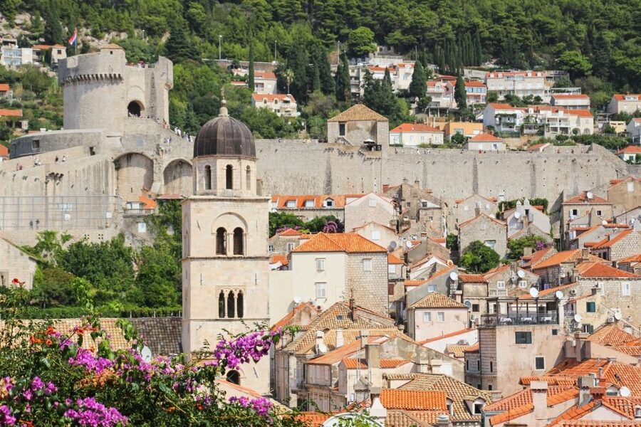 Dubrovnik City Walls Walking Tour - Old Town Walk: From Pile Gate Approach to Your First Real Sense of Place