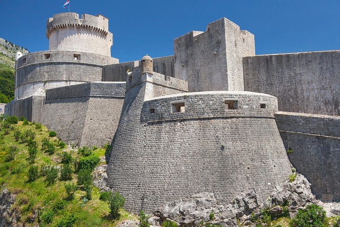 Dubrovnik City Walls Walking Tour (entrance ticket included) - Dubrovnik City Walls: views, photo stops, and St. John’s Fortress energy