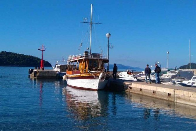 Dubrovnik Elafiti Islands Cruise with Lunch, Drinks and Pickup - Onboard Lunch and Unlimited Drinks: Why This Setup Works