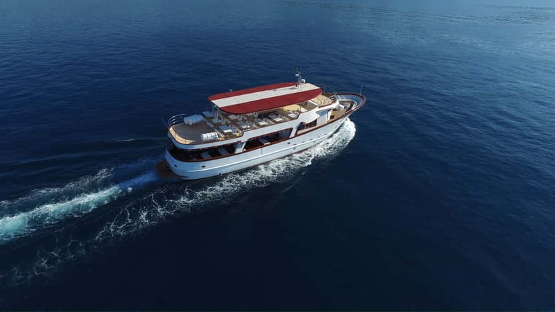 Dubrovnik: Elaphiti Islands Tour by Regina Maris - Regina Maris check-in at Lapadska Obala 5, and what to do first