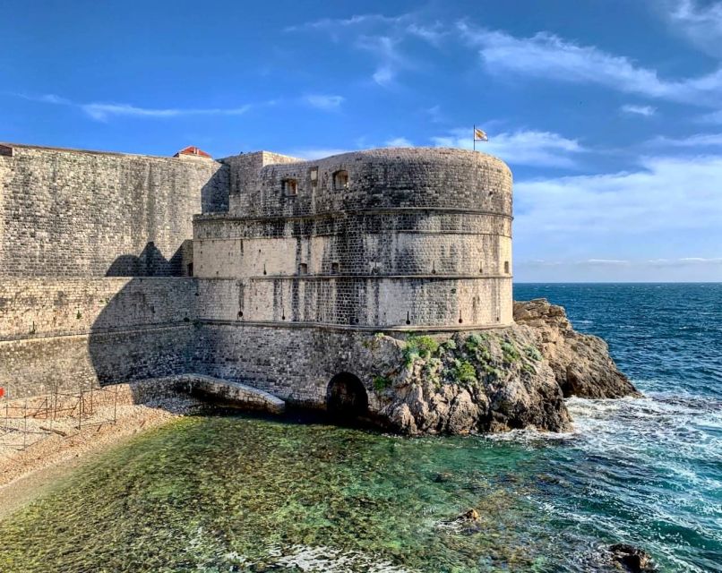 Dubrovnik: Epic Game of Thrones Tour + Lokrum & Saver Option - Lokrum option: Qarth scenes plus the official Iron Throne photo