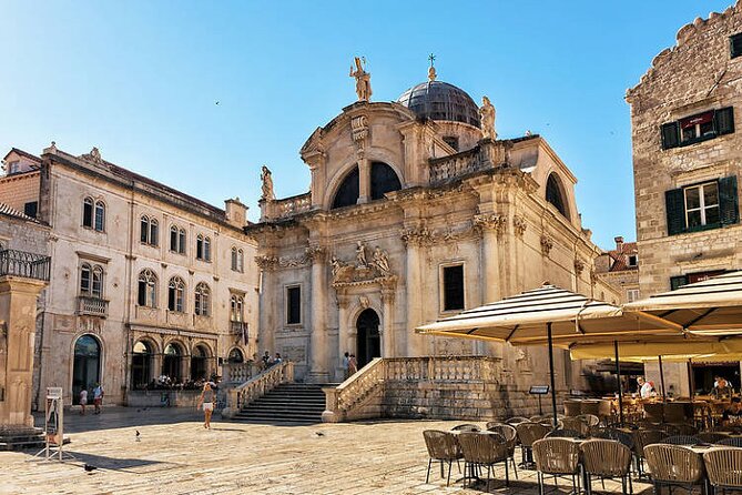 Dubrovnik full-day guided tour from Split - Riding out of Split: meeting point, comfort, and coffee breaks