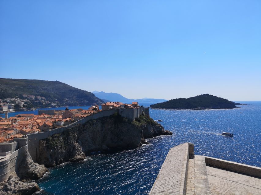 Dubrovnik: Game of Thrones Complete Tour - Red Keep area stops, the Purple Wedding spot, and the Fort add-on