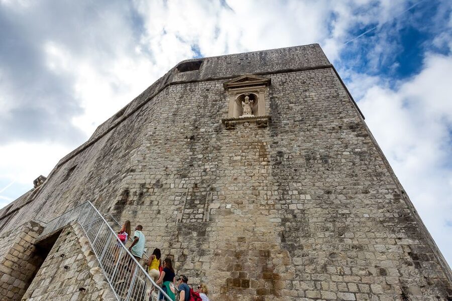 Dubrovnik: Game of Thrones&Lokrum Island Walking Tour - Benedictine Monastery, the Iron Throne visit, and your time on Lokrum