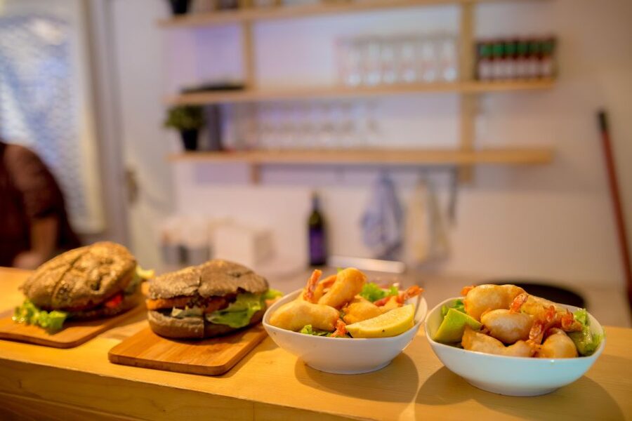 Dubrovnik Gastronomy: 3-Hour Food and Wine Tour - Who should book this tour (and who should skip it)