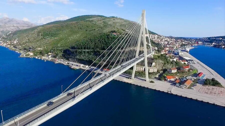 Dubrovnik: Guided Sightseeing Tour by Minivan - Fort Imperial and Game of Thrones Stops: Stories While the Scenery Changes