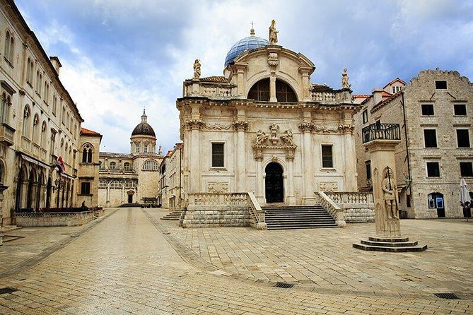 Dubrovnik History Tour + Local Shop Experience (Small Group) - Getting started at the Clock Tower, and what that means for your day