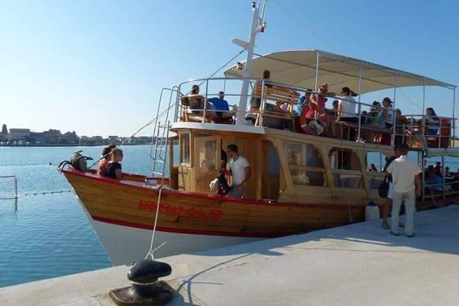 Dubrovnik Islands Boat Tour with Lunch and Unlimited Drinks - The Boat Experience: Comfortable Seating and a Real Onboard Setup