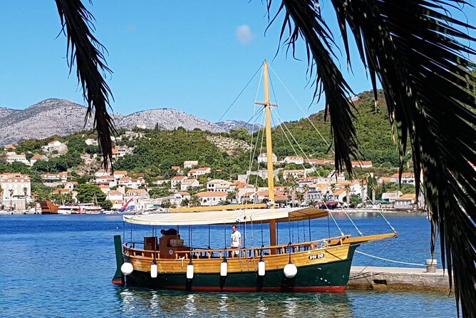 Dubrovnik Islands Private Rented Boat Cruise - From Gruž Port, you control the pace to the Elafiti Islands