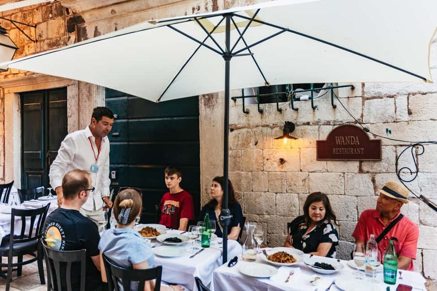 Dubrovnik: Old Town Food Tour - Meeting at the City Clocktower, the Perfect Start in Luza Square