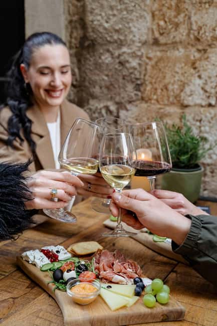 Dubrovnik Old Town: Night tour with History, Wine & Bites - Arriving at Velika Onofrijeva Fontana, right inside the walls