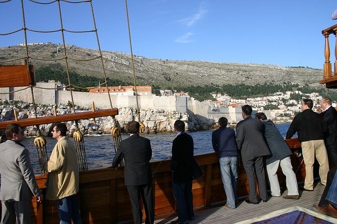 Dubrovnik Old Town Walking Tour and Cruise with Karaka - Old Town Walking Tour: Landmarks, Stories, and GOT-Style Pointers