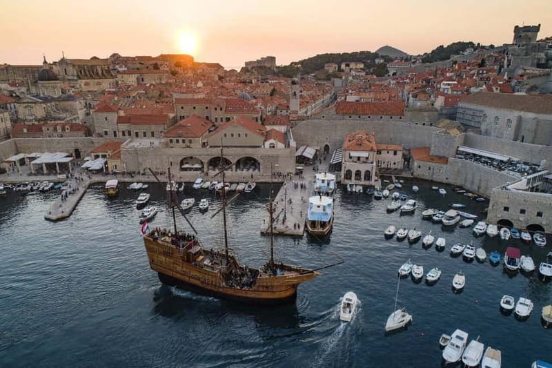 Dubrovnik: Panoramic Sunset Cruise-Karaka Ship (Adult Only) - Adult-only policy: who will love this vibe (and who might not)