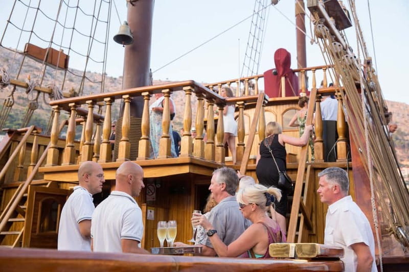 Dubrovnik: Panoramic Sunset Cruise-Karaka Ship (Adult Only) - Pirate-style sunset cruise on Dubrovnik’s harbor, 90 minutes of calm
