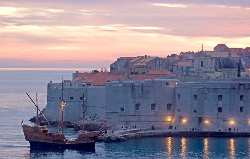 Dubrovnik: Panoramic Sunset Cruise-Karaka Ship (Adult Only) - How the 1.5 hour sunset cruise is paced