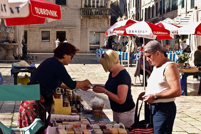 Dubrovnik's Old Town Walking Tour - Meeting Point at the Tourist Board: Start Here So You Don’t Miss Your Time Window