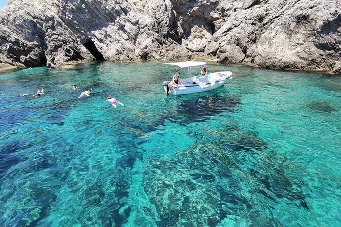 Dubrovnik Self-Drive Boat Rental for up to 6 People - Getting on the Water at 10:00: Meeting Point and Your First Steps