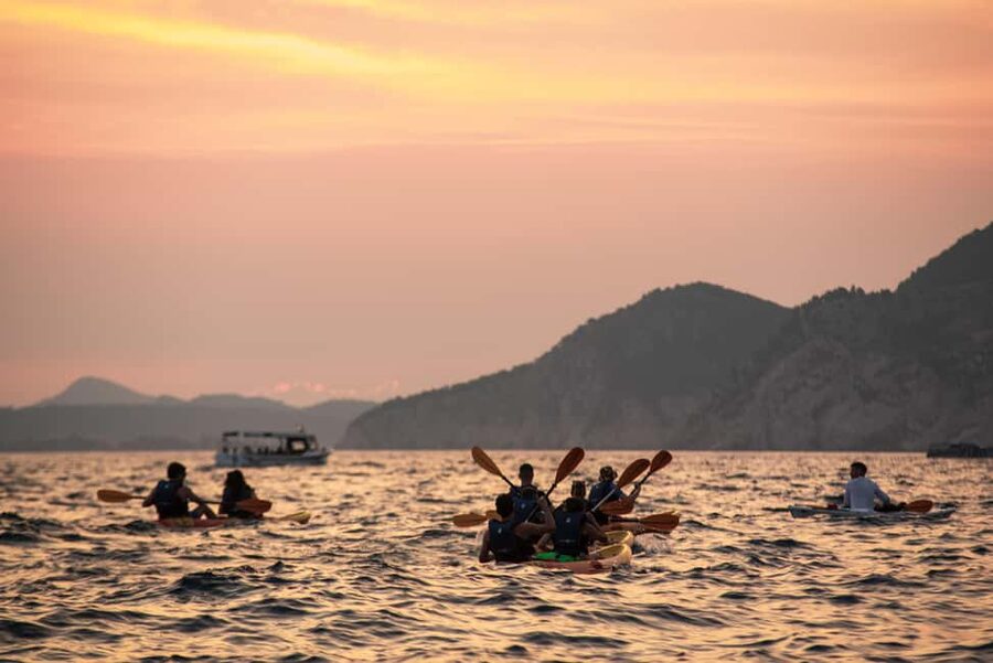 Dubrovnik: Sunset Kayaking and Snorkeling Tour - Getting started at DSK, Pile Bay, and your first kayak skills