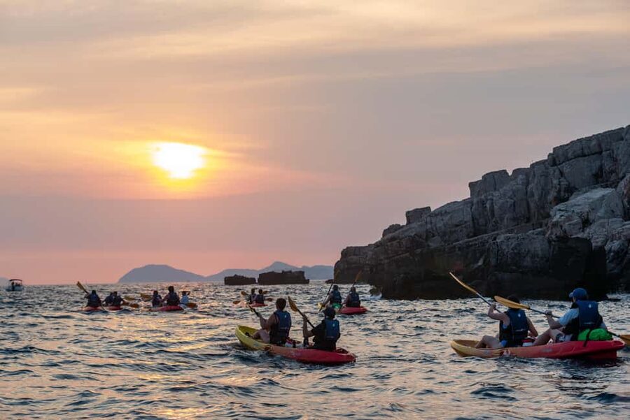 Dubrovnik: Sunset Sea Kayaking Tour - How hard is it, really? The distance and your arm plan