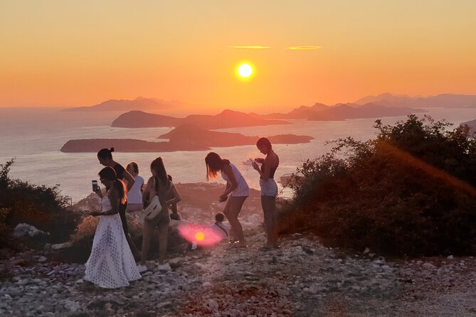 Dubrovnik Sunset Tour with Wine Tasting - Getting Out of Dubrovnik’s Traffic and Into the Views