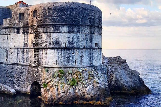 Dubrovnik walking history tour - Sponza Palace: The City’s Identity in Stone