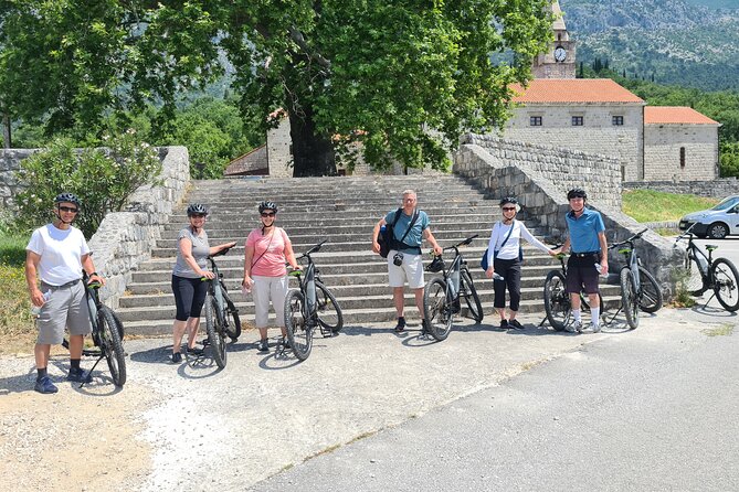 E-Bike Tour + Gourmet Snack + Wine Tasting (Small Group) - Who should book this e-bike plus snack and wine tour