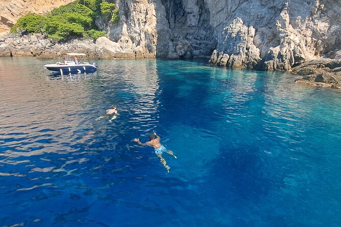 Elafiti Islands Private Luxury 4-Hour Speedboat Tour - What’s included on board (and what you should plan for yourself)