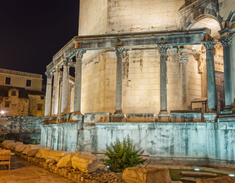 Evening Group Walking Tour - Split Old City Diocletian's Pal - English guide quality, and why clarity matters here
