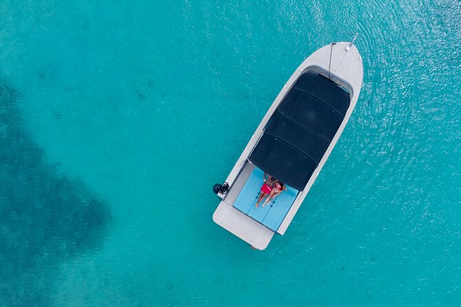 Exclusive Blue Lagoon Luxury Boat Tour from Split - Solta Island and the Mojito Man Moment