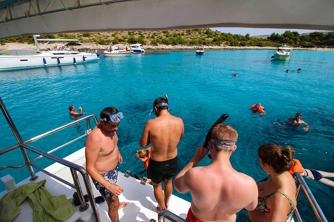 Excursion to Kornati National Park from Zadar - Lunch on Kornat island: included wine, remote setting, and a real break