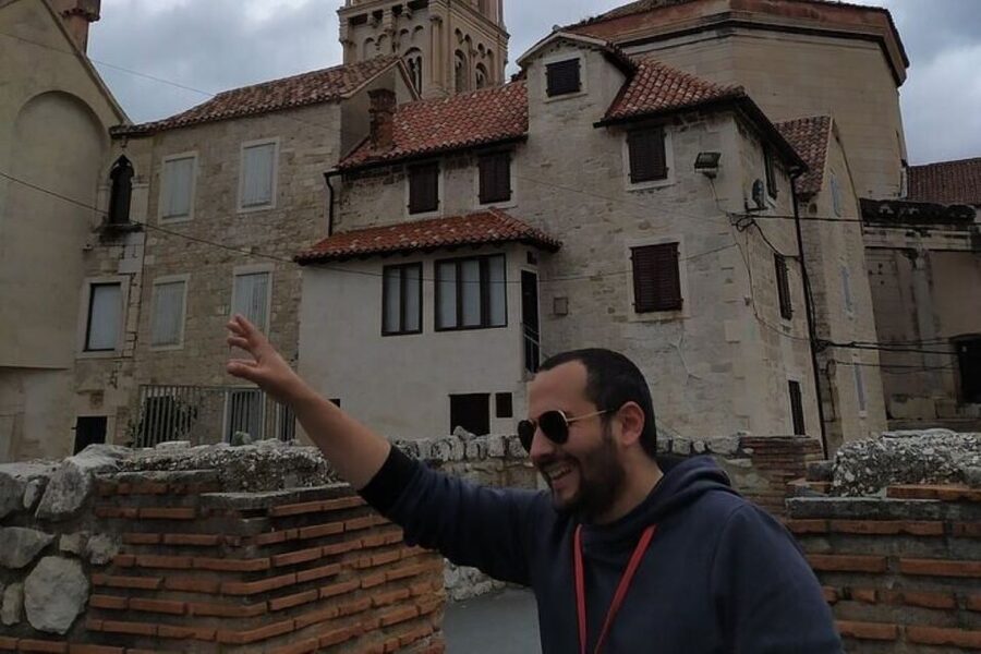 Experience Split History Walking Tour With Local Historian - Where the walk starts: Golden Gate and Gregory of Nin