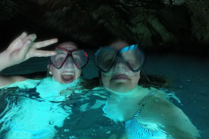 Explore Blue & Green Caves With Speedboat - Private Tour - Drinks, Towels, and Life Jackets: Comfort Matters on the Water