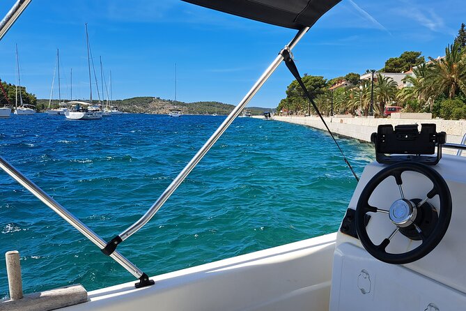 Explore the West coast of the island Brac by BETINA boat - Stop 3: Milna to wrap up your west-coast loop