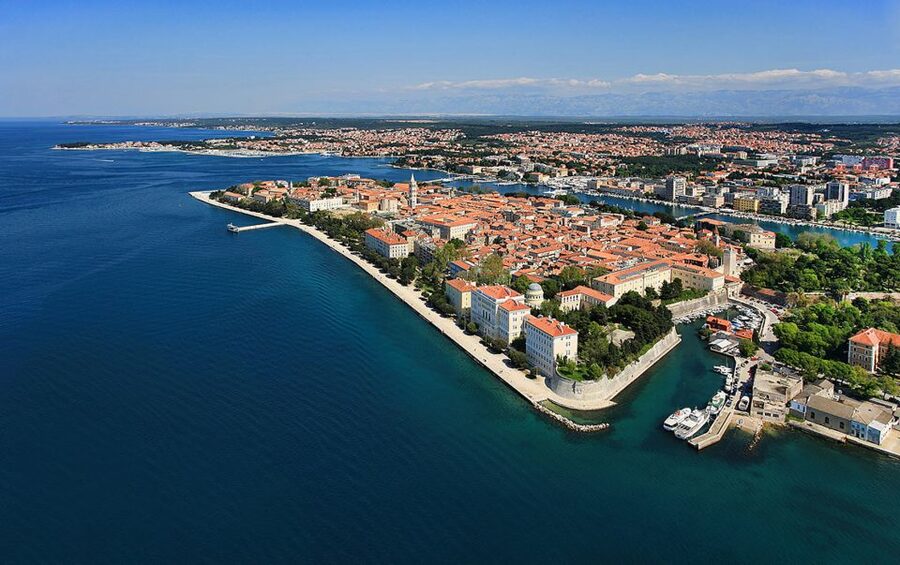 Explore Zadar: Laid-Back Fun Bike Tour - Getting Your Bearings: Beaches Outside the Old City Walls