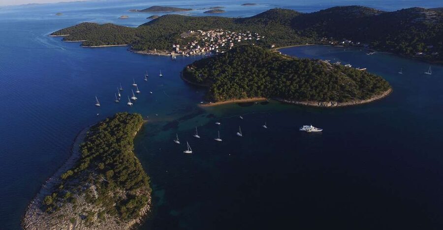 From Biograd: Golden Island of Vrgada Trip with Lunch - From Biograd on Nenad: breakfast-style snacks and the first big views