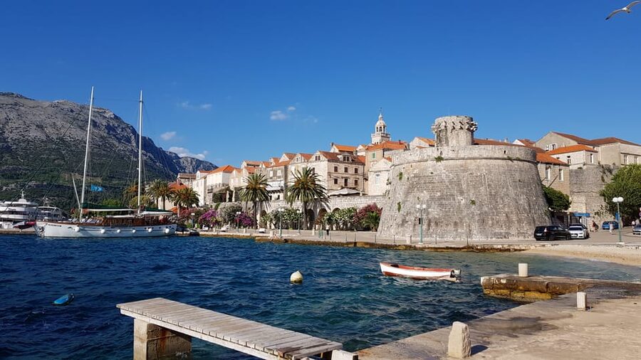 From Dubrovnik: Korcula Island Tour with Wine Tasting - Three Hours of Free Time: Beaches, Streets, and Local Food Choices