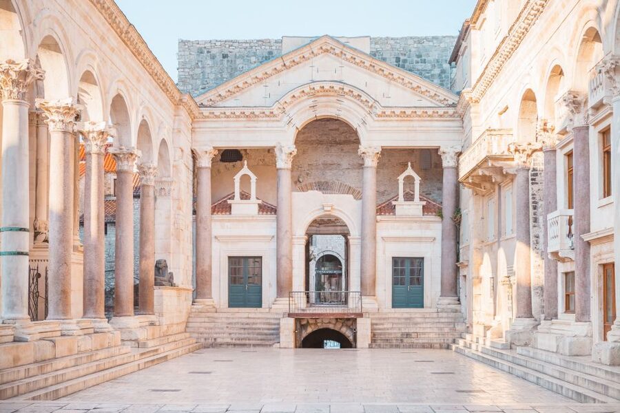 From Dubrovnik: Split Day Trip and City Tour with Transfers - From Golden and Silver Gates to Riva and the market