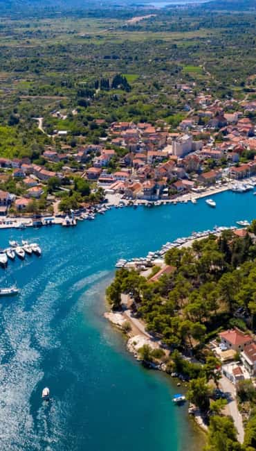 From Makarska:Hvar and Brač Island : Day Tour with speedboat - Snorkeling and dolphin spotting: what to expect on calm clear-water days