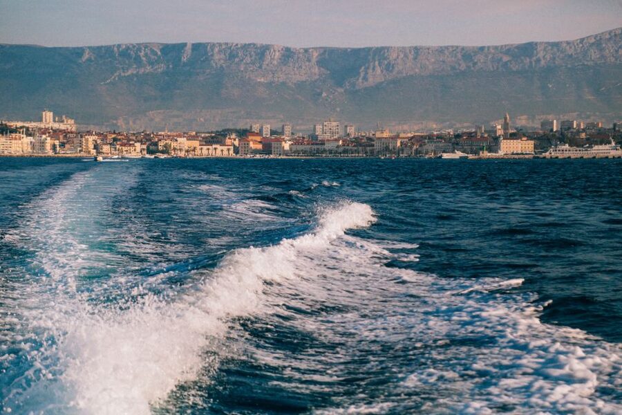 From Omis: Blue Cave & 5 Island Speedboat Tour - Vis Island’s Stiniva Cove: a short stop with big-photo payoff