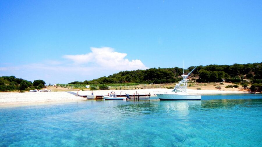 From Split: Blue Cave and 5 islands-Day Tour - Pakleni Islands near Hvar: scenery without the city crowd effect