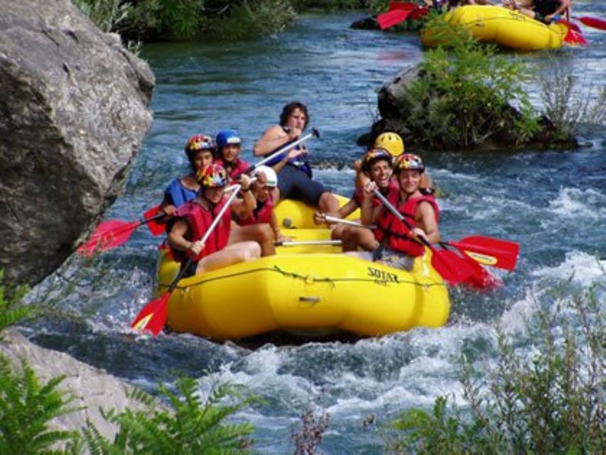 From Split or Trogir: Cetina River Rafting with Transfer - Group Size, Boats, and Getting Your Share of Paddling