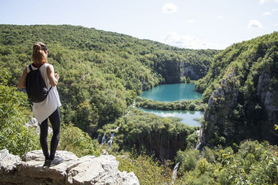 From Split: Plitvice Lakes Fully-Guided Day Tour - Upper Lakes (Gornja Jezera) guided walk: color, bridges, and 12 connecting lakes