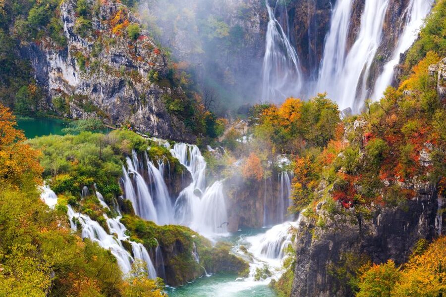From Split: Plitvice Lakes Guided Tour with Entry Tickets - Entering Plitvice Lakes: guided trail time between waterfalls