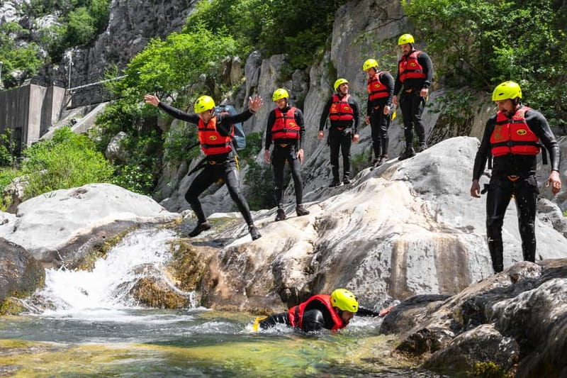 From Split/Šestanovac: Canyoning on Cetina River - Cetina Canyon: what makes this ride more than a fun swim