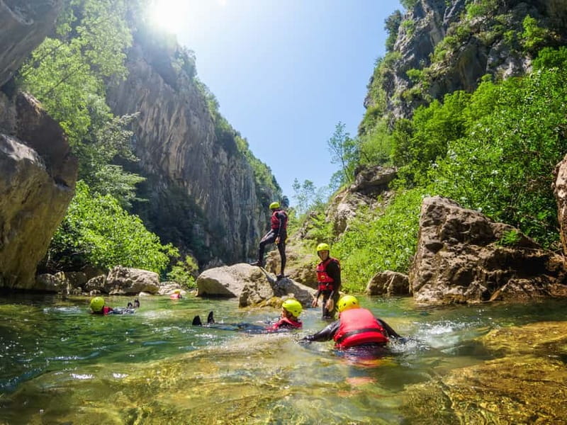 From Split/Šestanovac: Canyoning on Cetina River - The short walk back and the return van, so you don’t end your day drenched