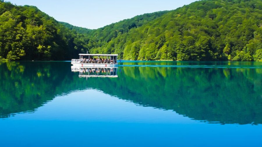 From Split: Transfer to Zagreb with Stop at Plitvice Lakes - Timing, breaks, and your early-evening arrival in Zagreb